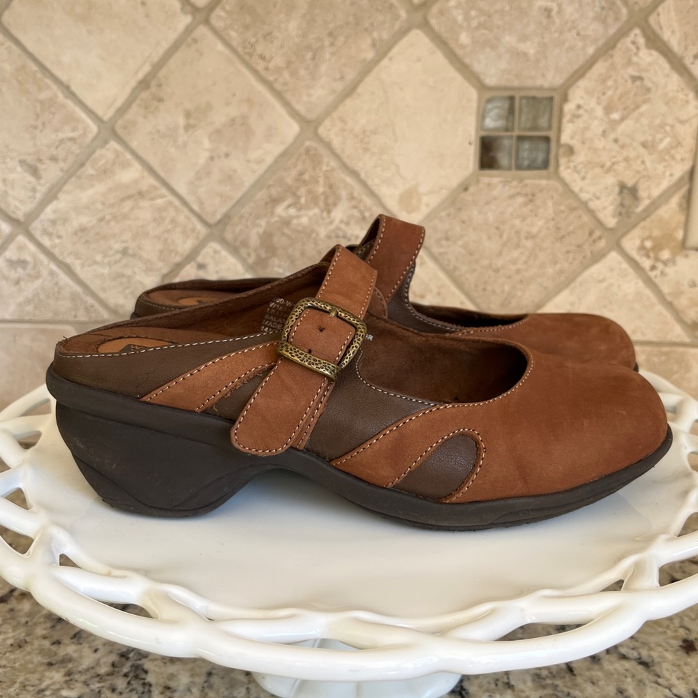White Mountain Mule Strap Slip-on Shoes